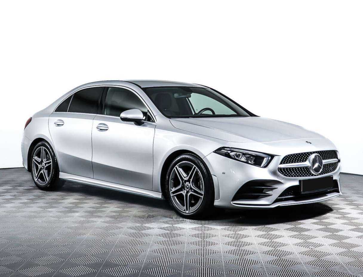 Купить Mercedes-Benz A-Класс с пробегом. Фото: #2