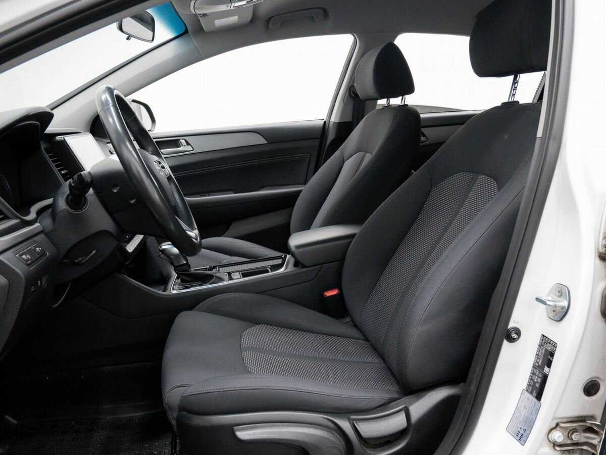 Купить Hyundai Sonata с пробегом. Фото: #13