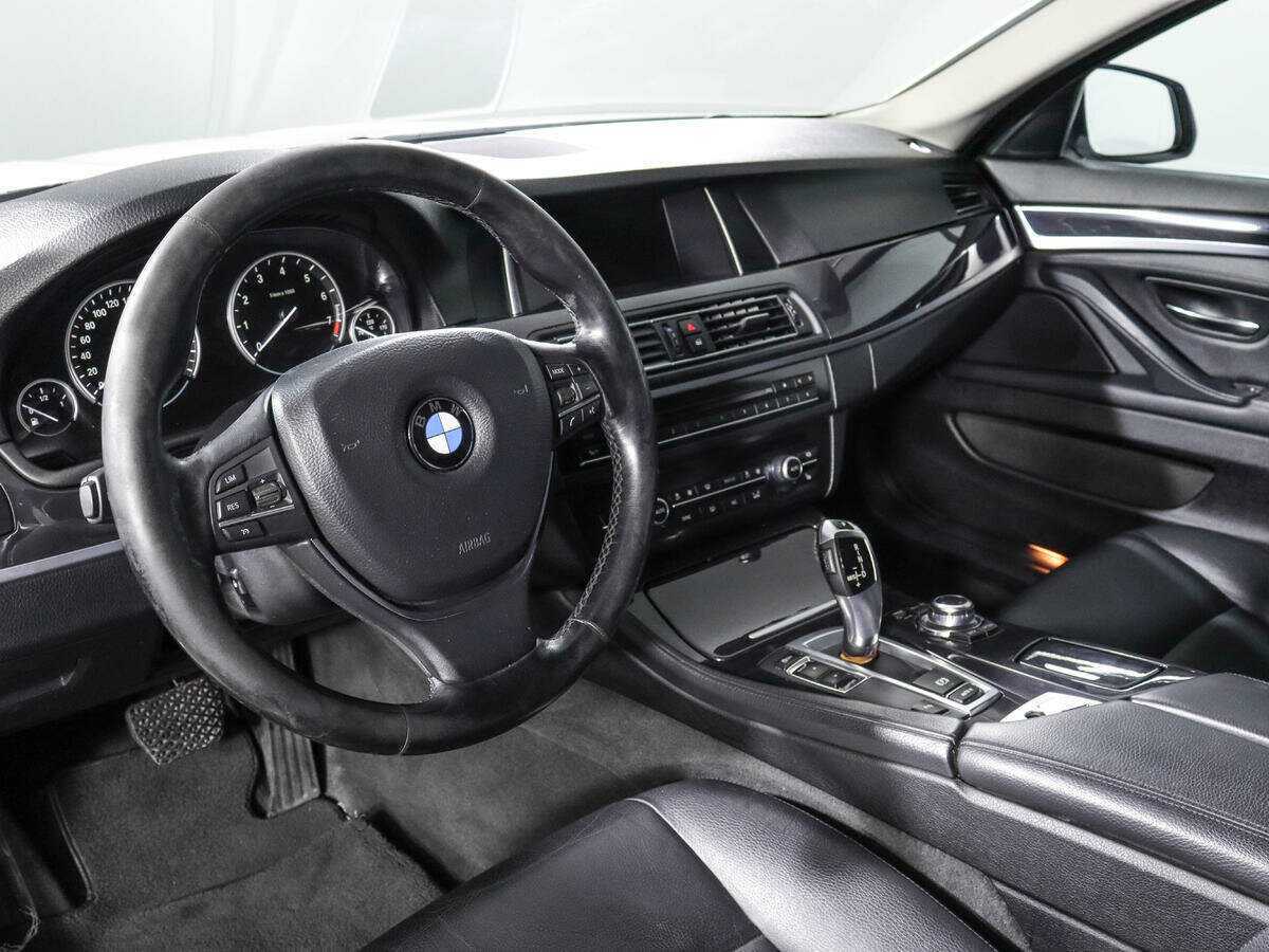 Купить BMW 5 серии с пробегом. Фото: #11