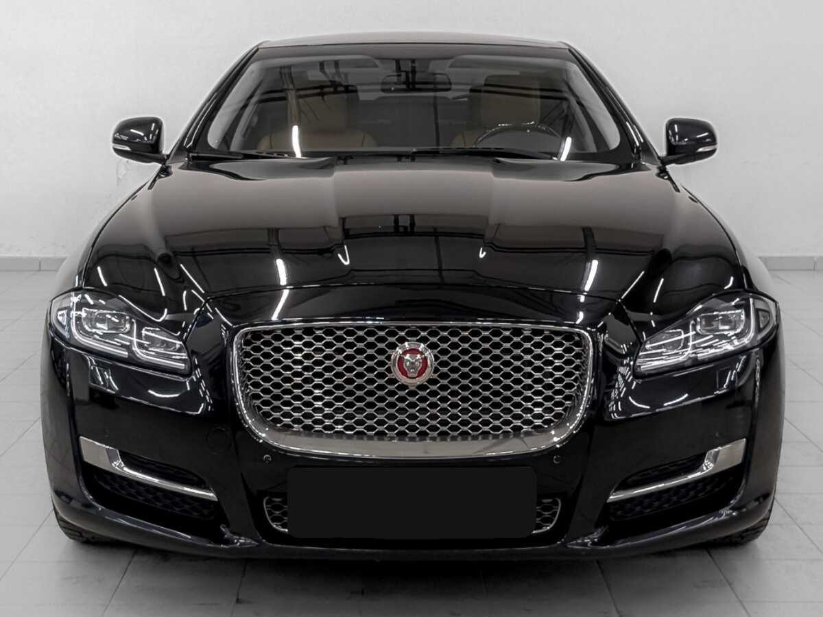 Купить Jaguar XJ с пробегом. Фото: #1