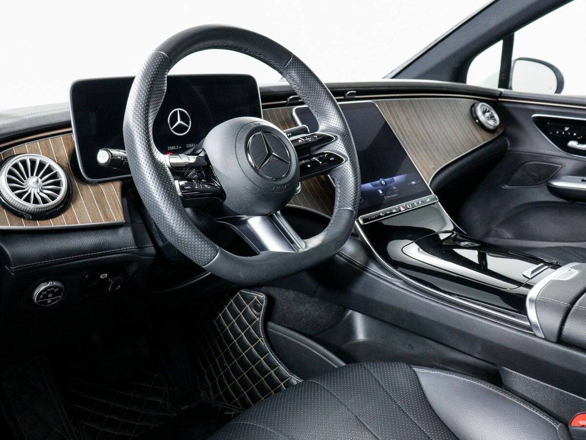 Купить Mercedes-Benz EQE с пробегом. Фото: #13