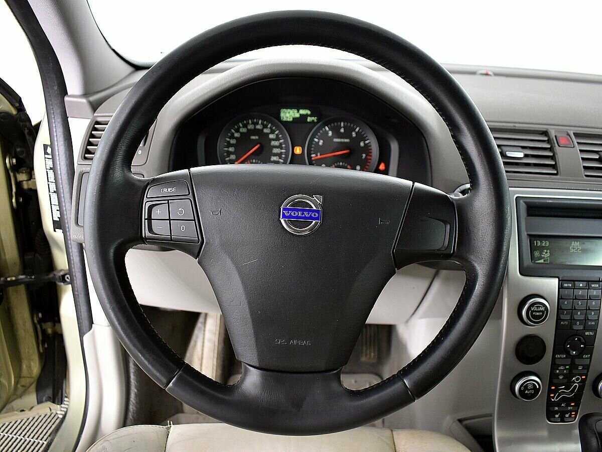 Купить Volvo C30 с пробегом. Фото: #9