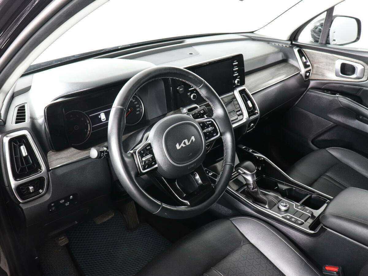 Купить Kia Sorento с пробегом. Фото: #7