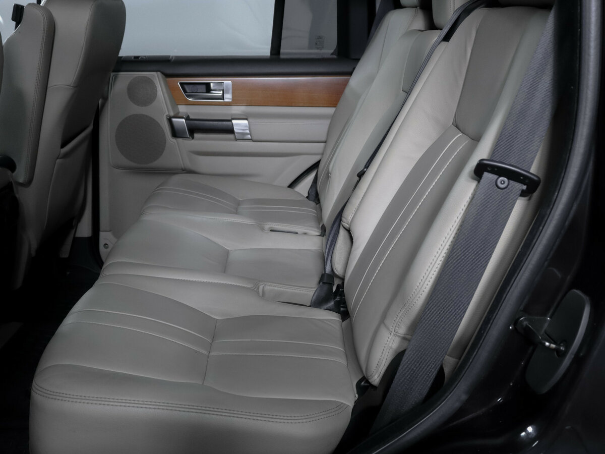 Купить Land Rover Discovery с пробегом. Фото: #9