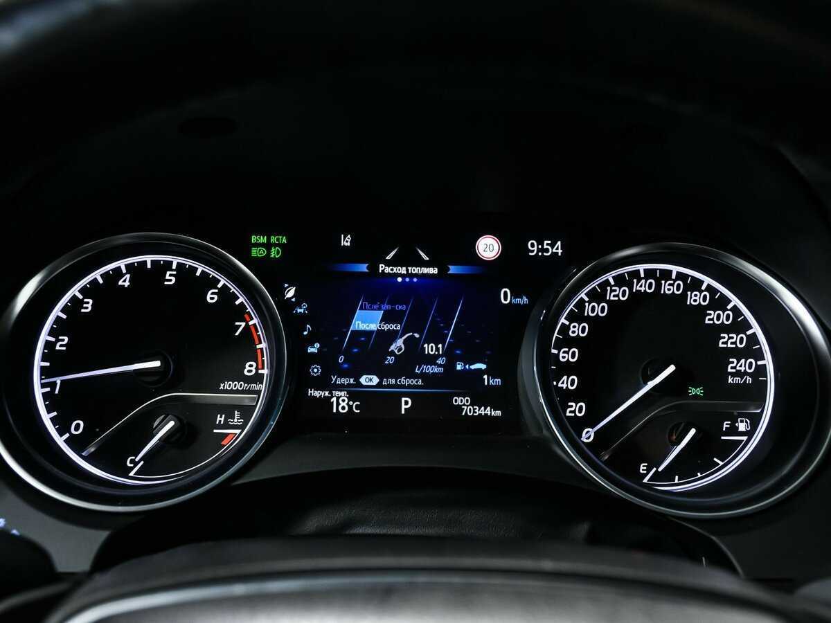 Купить Toyota Camry с пробегом. Фото: #9