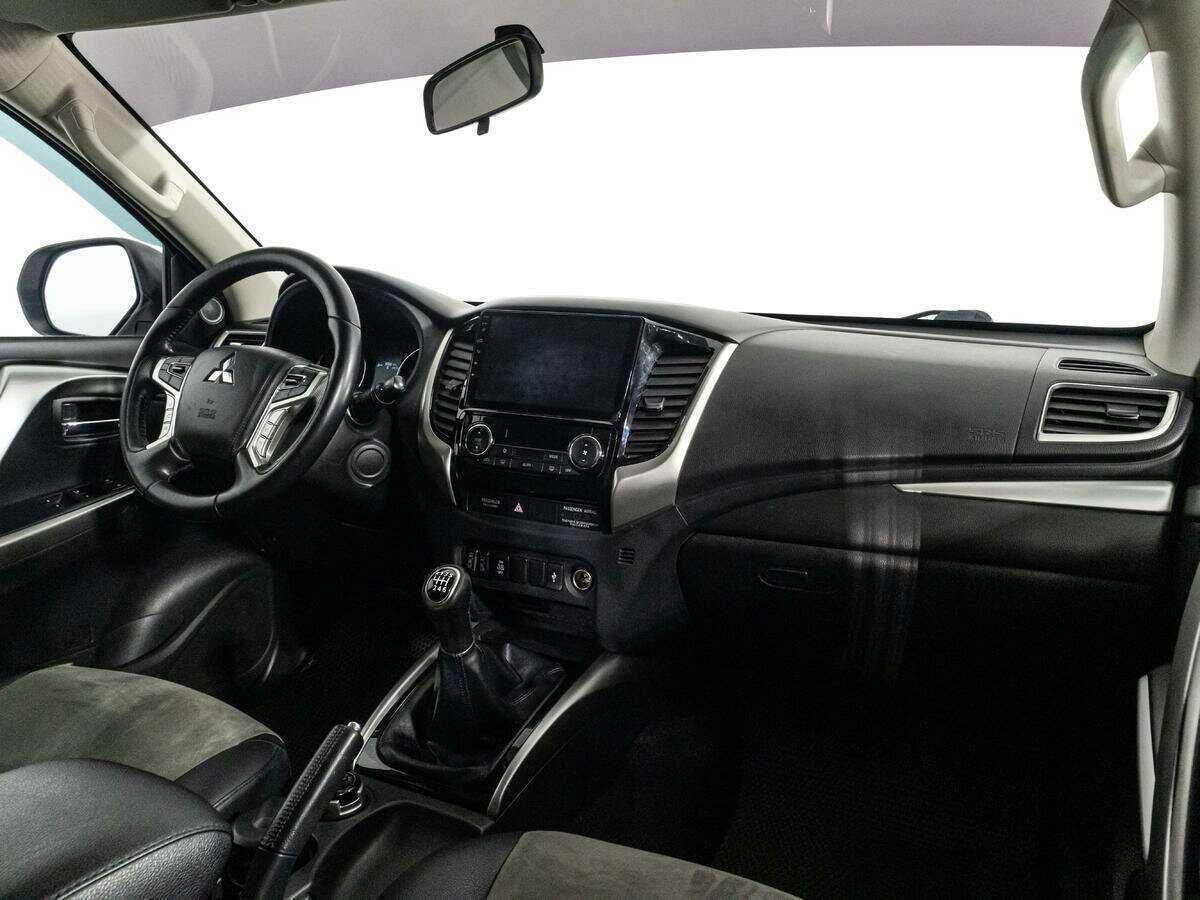Купить Mitsubishi Pajero Sport с пробегом. Фото: #8