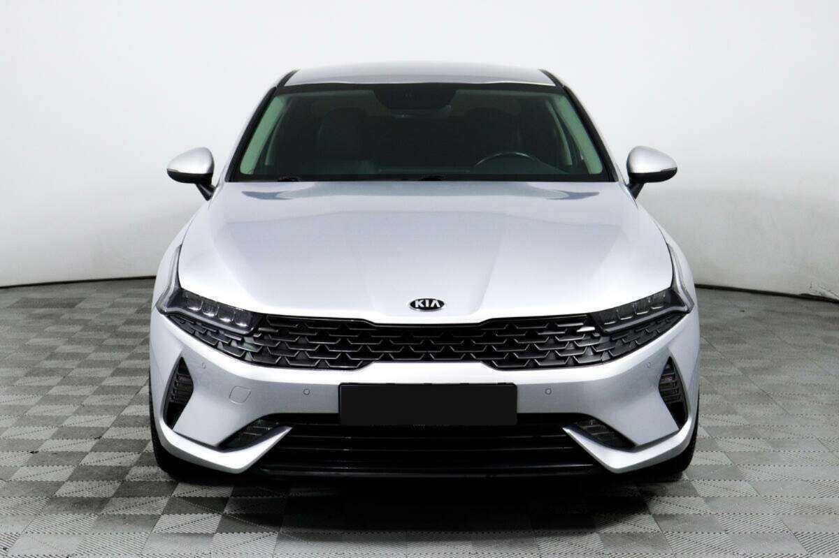 Купить Kia K5 с пробегом. Фото: #1