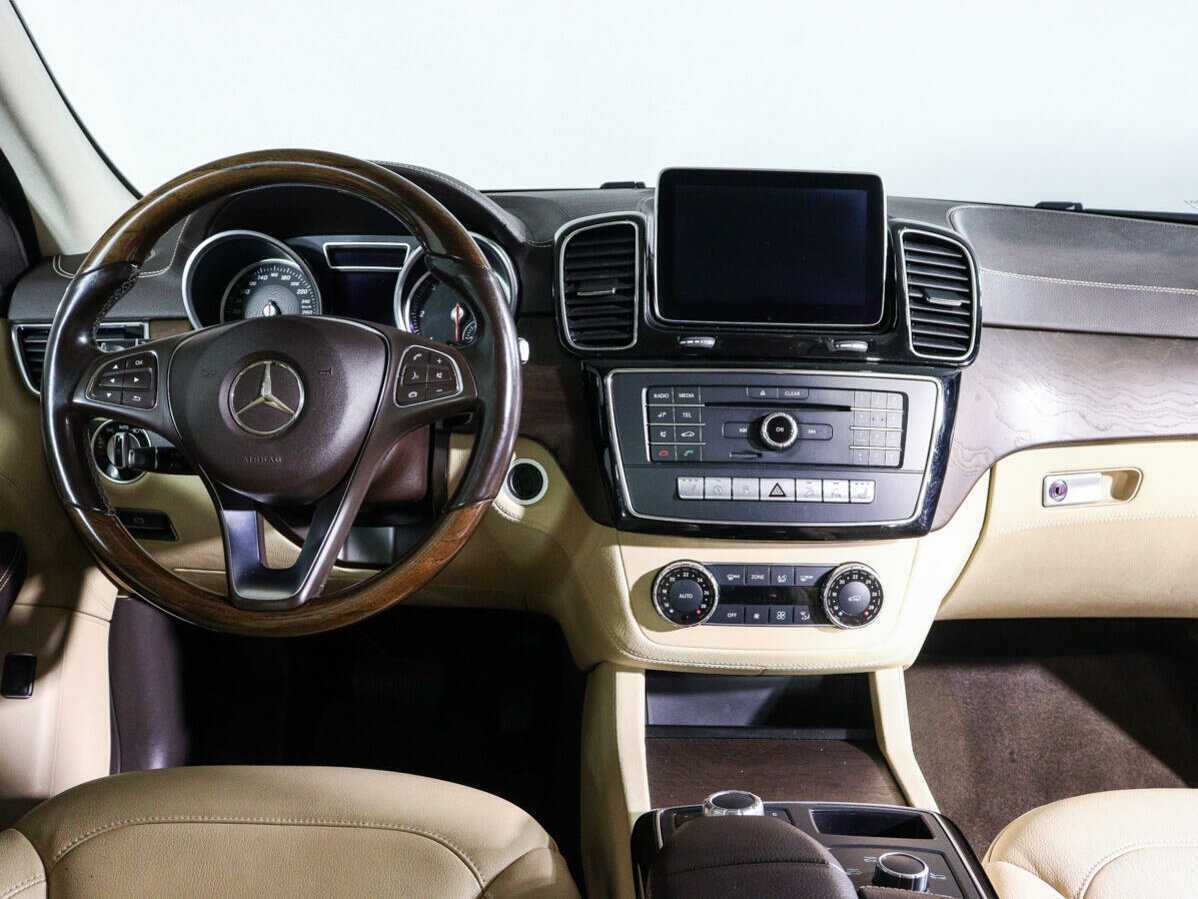 Купить Mercedes-Benz GLE с пробегом. Фото: #10