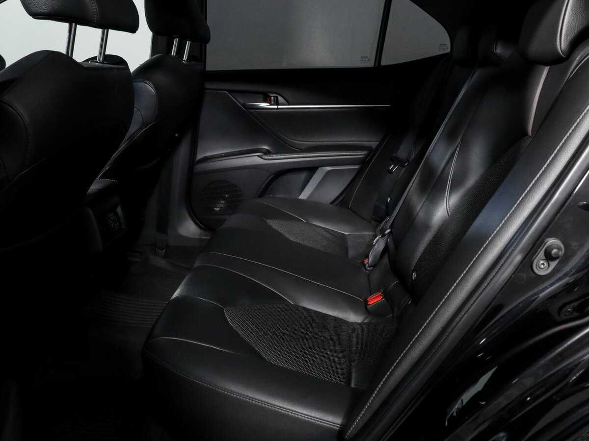Купить Toyota Camry с пробегом. Фото: #9