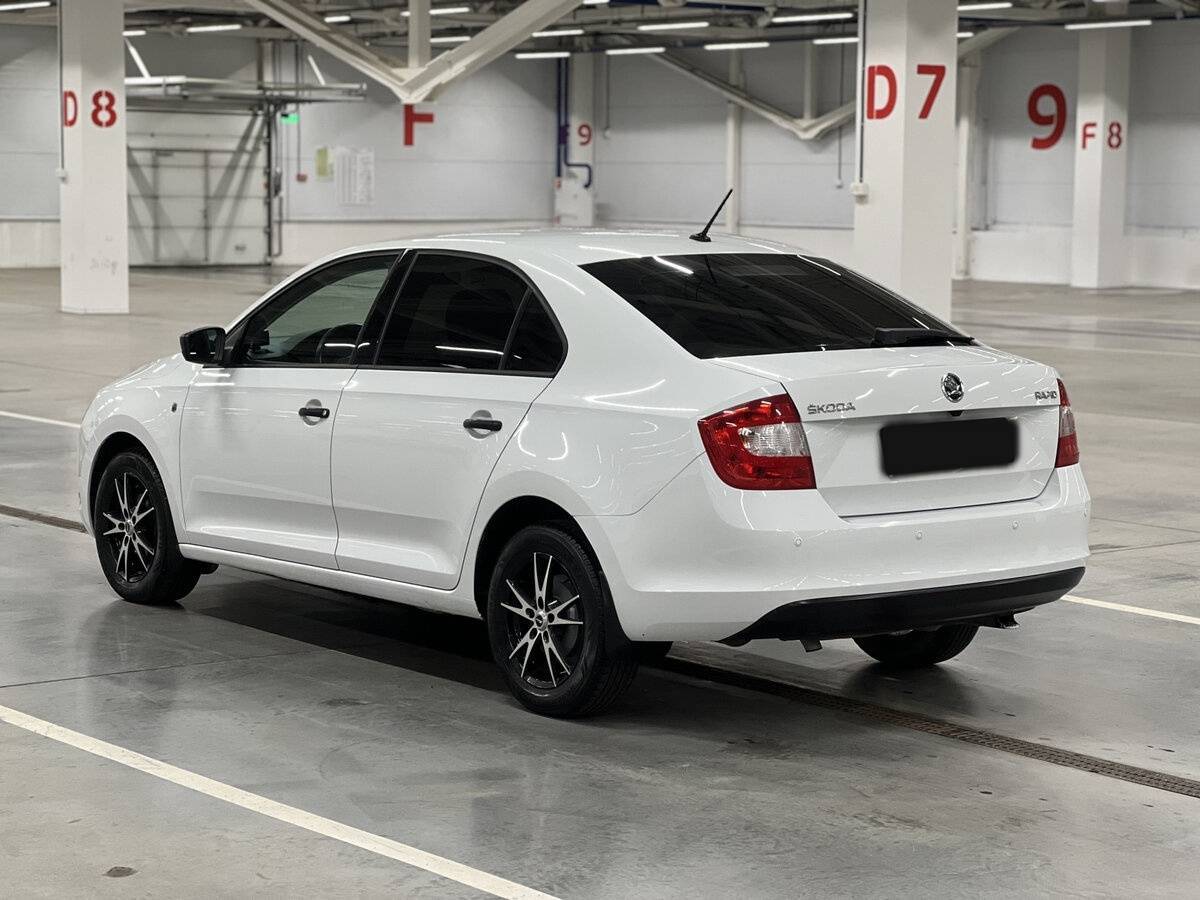 Купить Skoda Rapid с пробегом. Фото: #6
