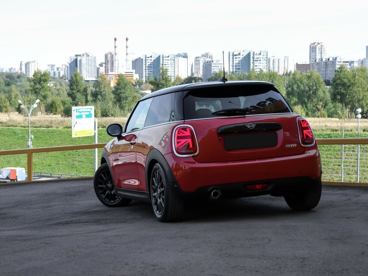 Купить Mini Hatch с пробегом. Фото: #13