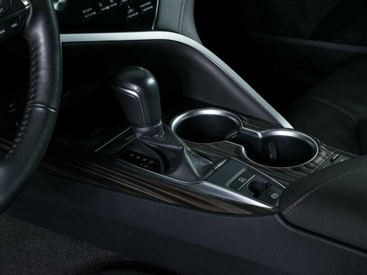 Купить Toyota Camry с пробегом. Фото: #15
