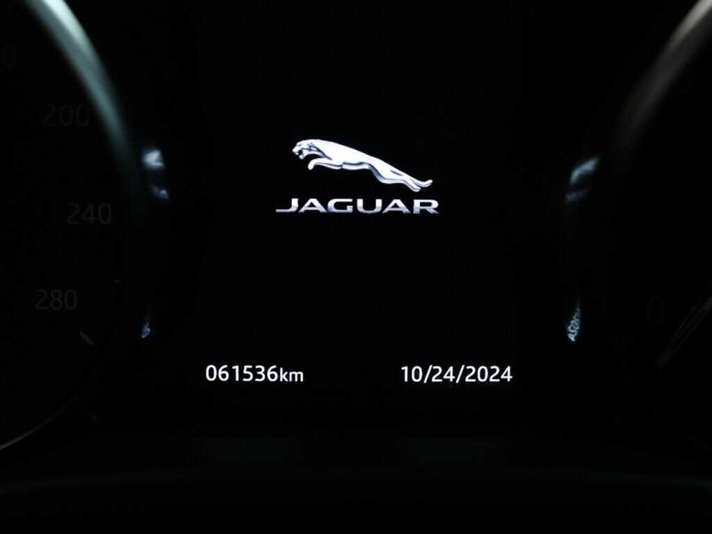 Купить Jaguar F-Pace с пробегом. Фото: #9