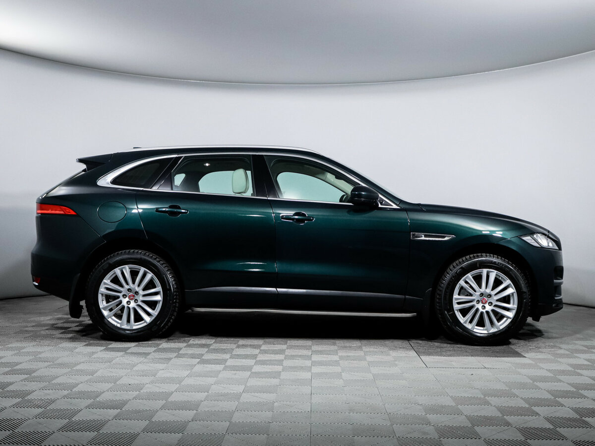 Купить Jaguar F-Pace с пробегом. Фото: #3