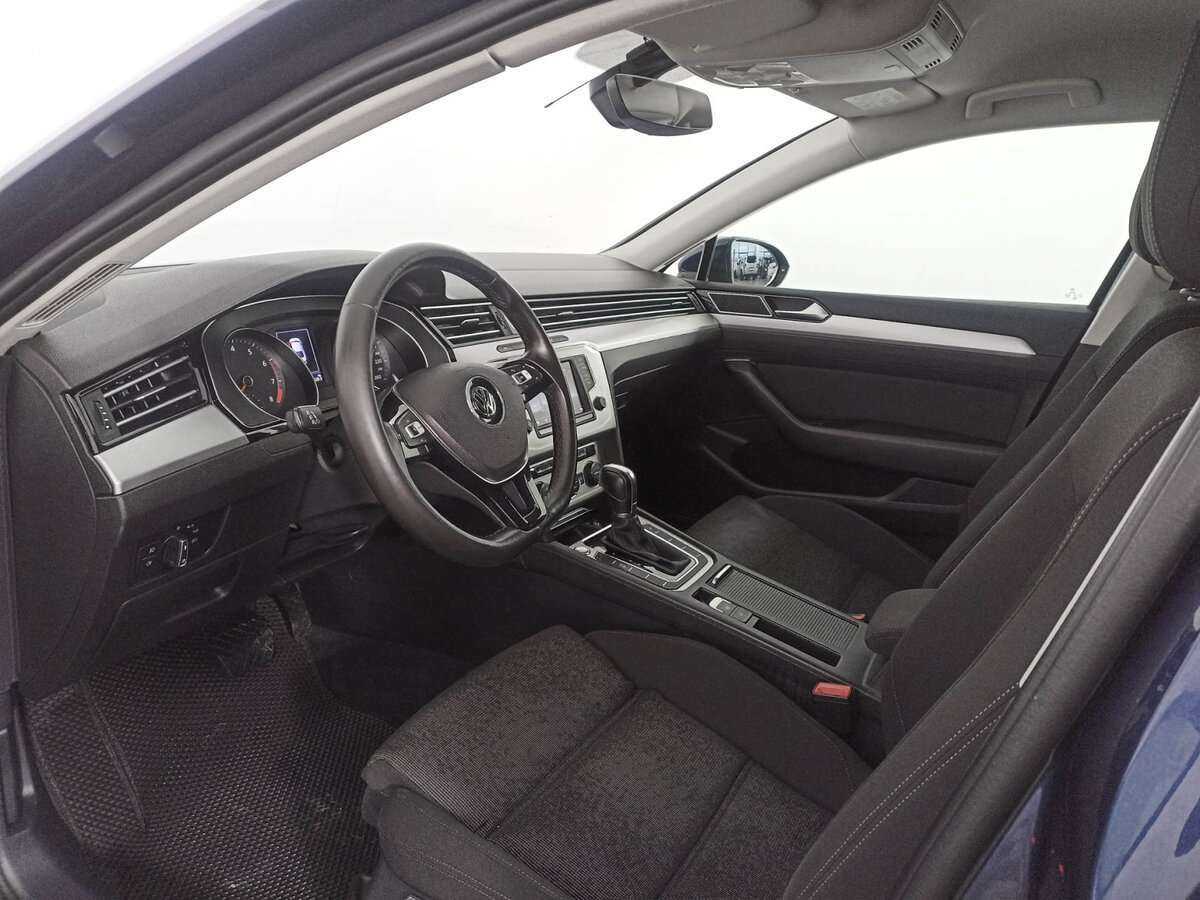 Купить Volkswagen Passat с пробегом. Фото: #13