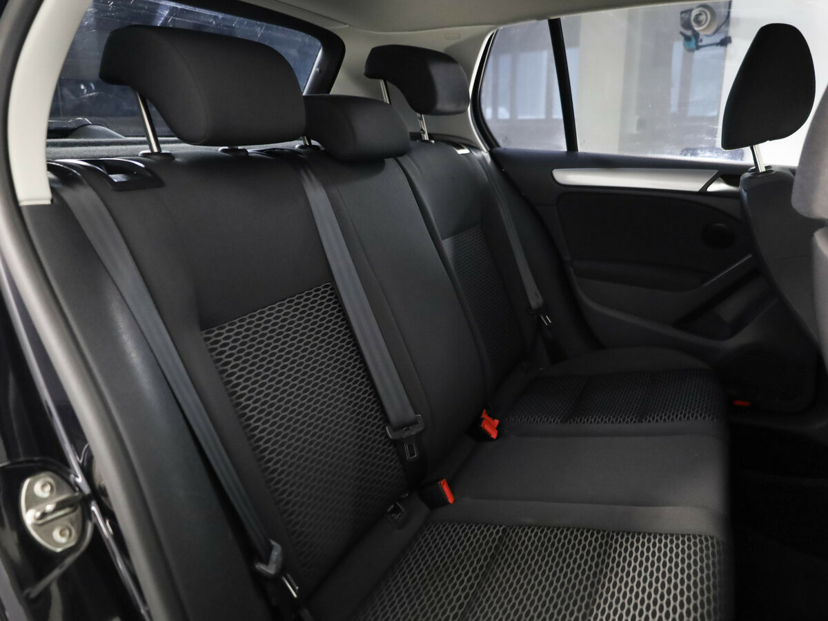 Купить Volkswagen Golf с пробегом. Фото: #15