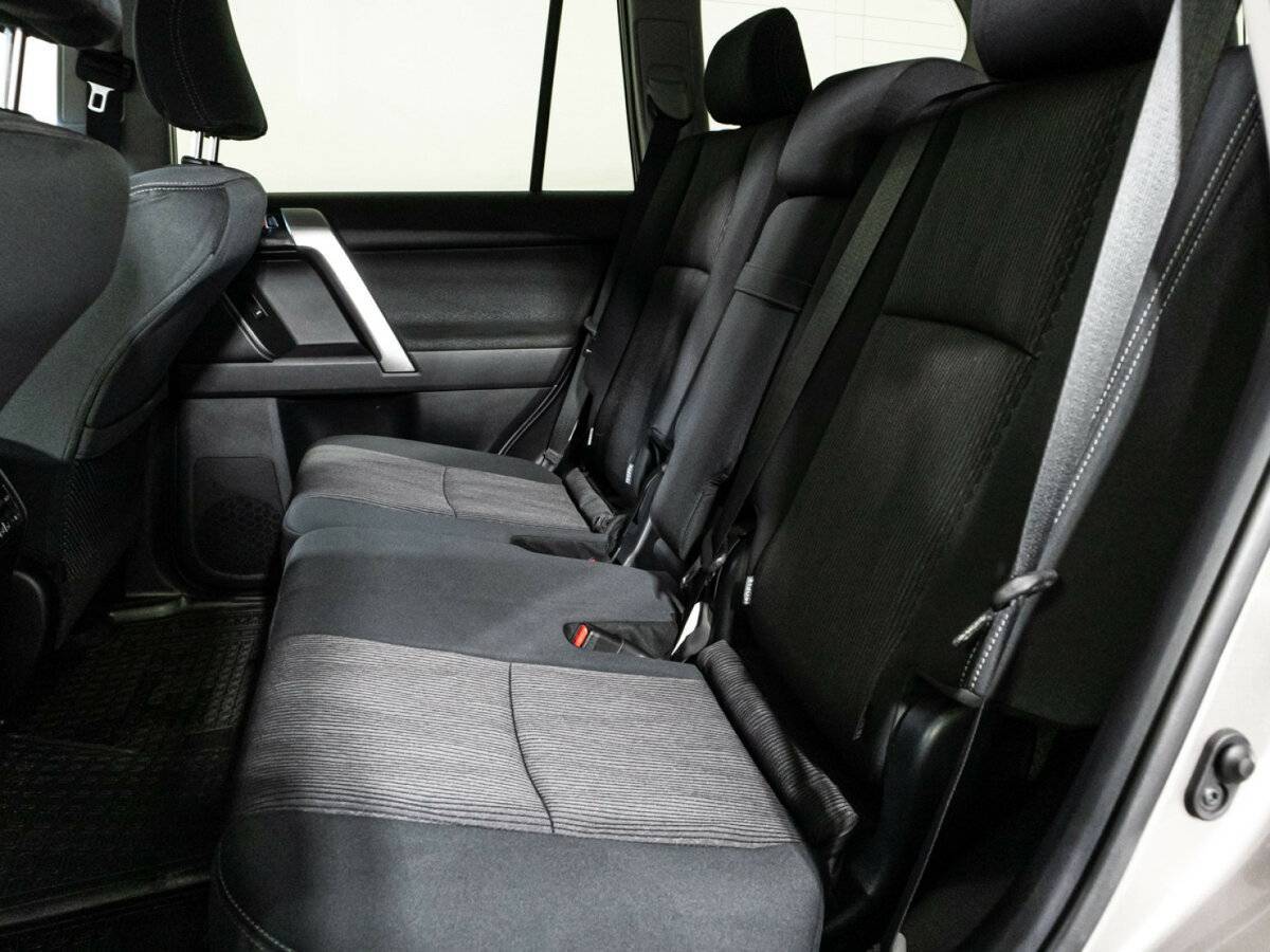Купить Toyota Land Cruiser Prado с пробегом. Фото: #9