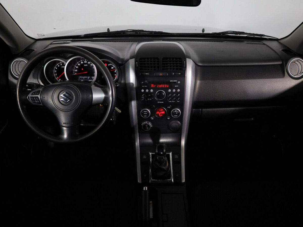 Купить Suzuki Grand Vitara с пробегом. Фото: #4