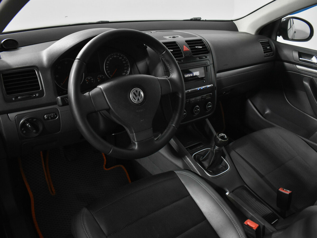 Купить Volkswagen Jetta с пробегом. Фото: #7