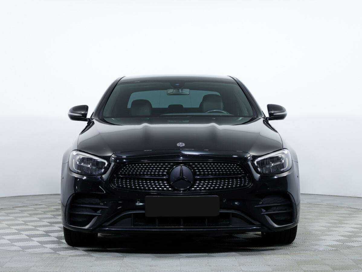 Купить Mercedes-Benz E-Класс с пробегом. Фото: #1