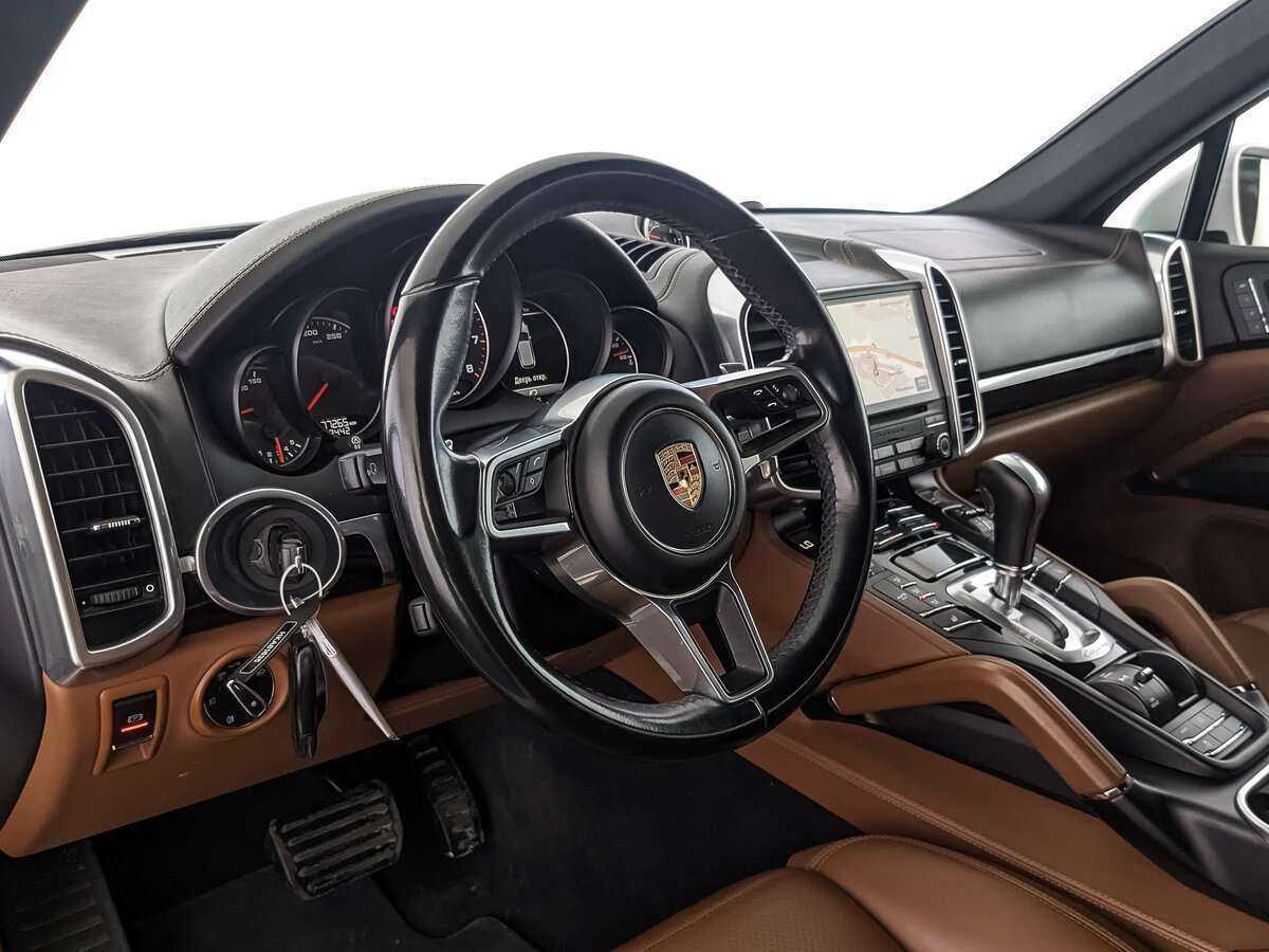 Купить Porsche Cayenne с пробегом. Фото: #10