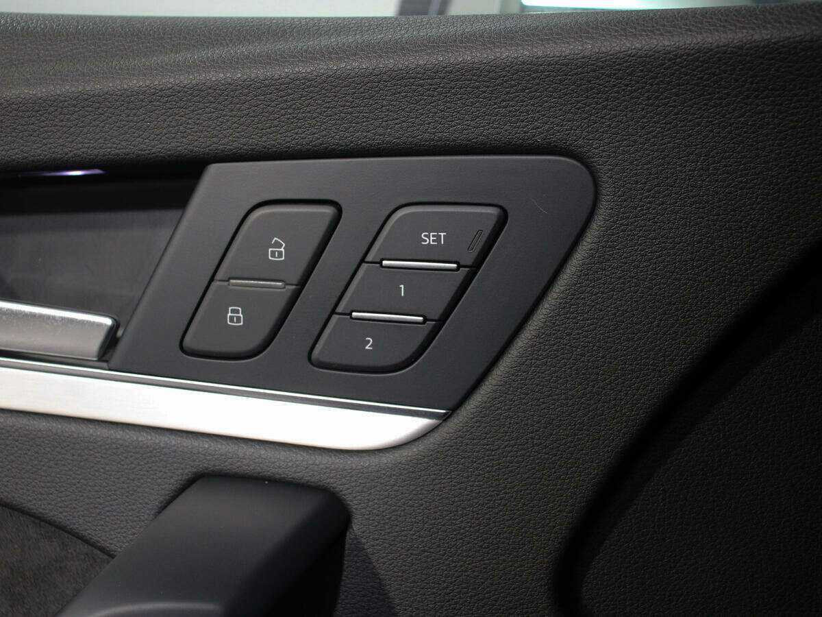Купить Audi SQ5 с пробегом. Фото: #18