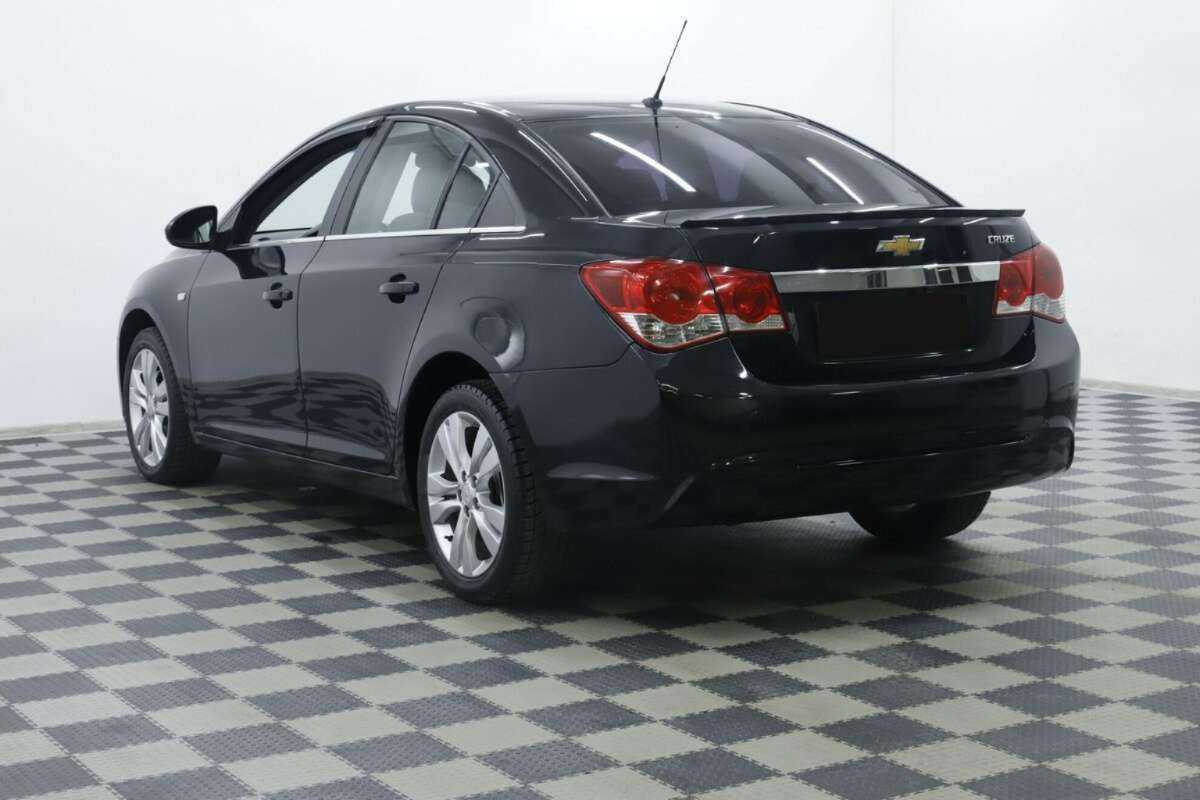 Купить Chevrolet Cruze с пробегом. Фото: #1