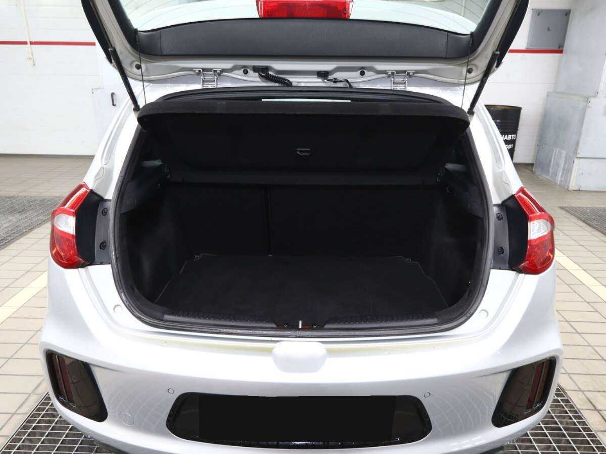 Купить Kia Ceed GT с пробегом. Фото: #4