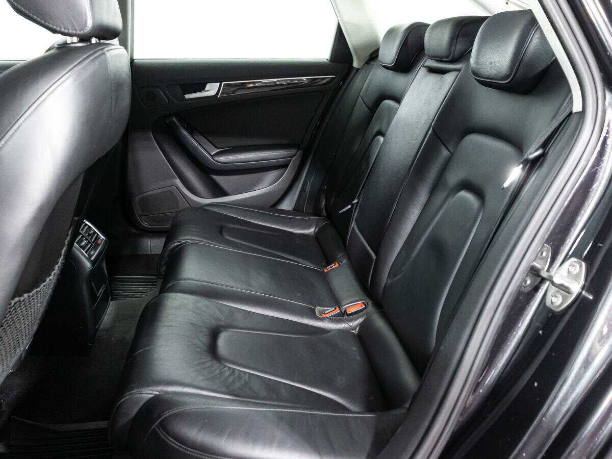 Купить Audi A4 с пробегом. Фото: #9