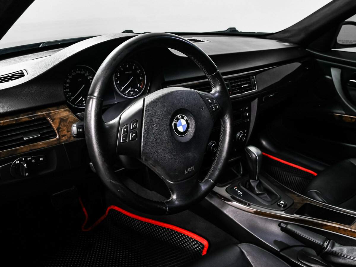 Купить BMW 3 серии с пробегом. Фото: #11