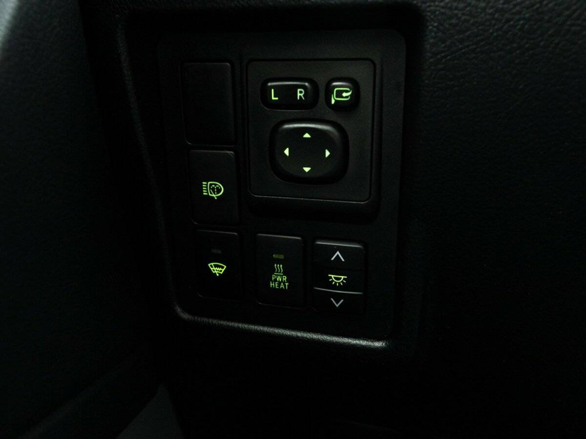 Купить Toyota Land Cruiser Prado с пробегом. Фото: #20