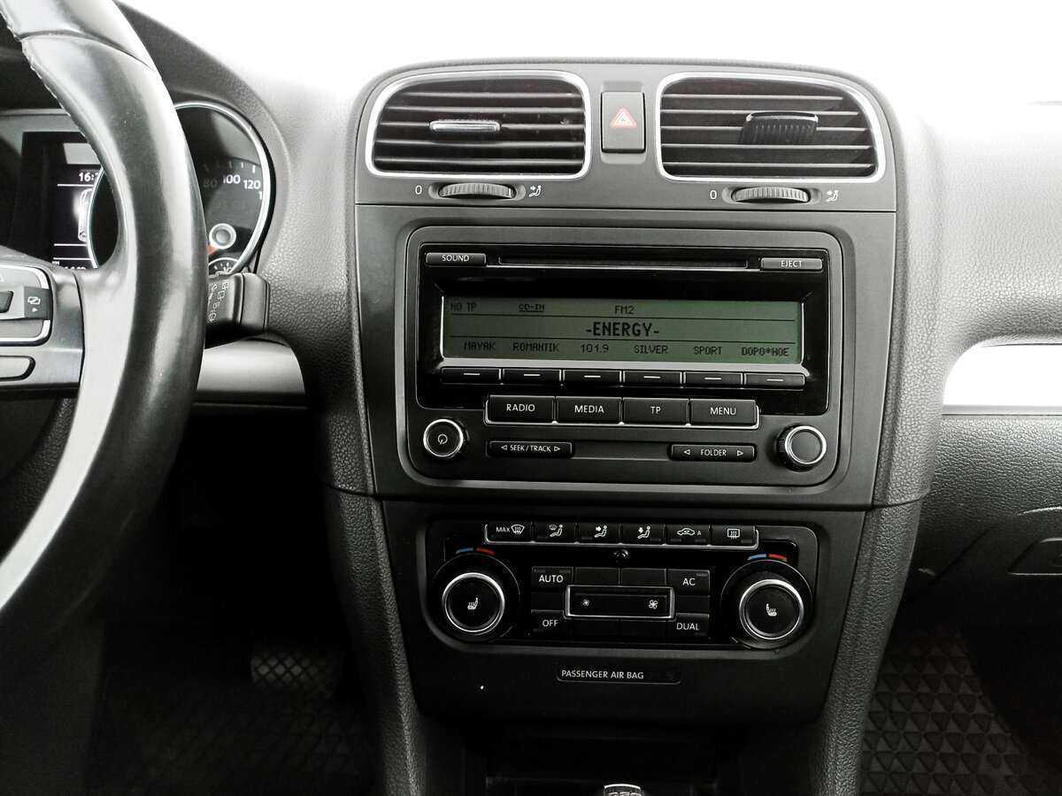 Купить Volkswagen Golf с пробегом. Фото: #12