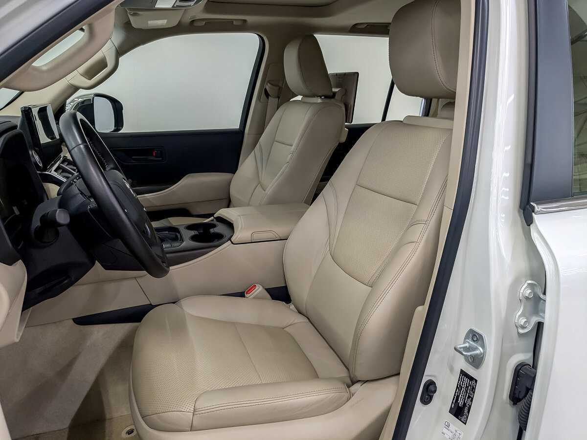 Купить Toyota Land Cruiser с пробегом. Фото: #19