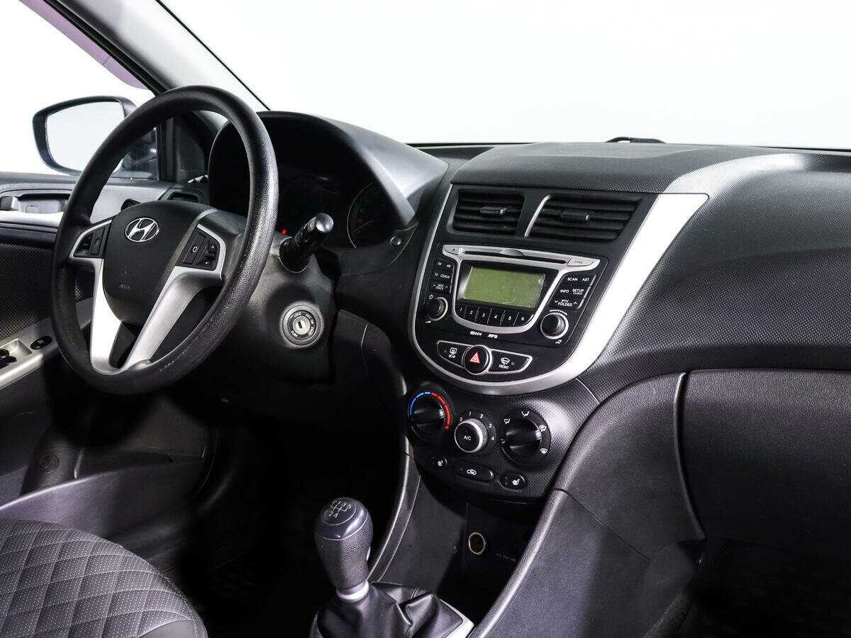 Купить Hyundai Solaris с пробегом. Фото: #6