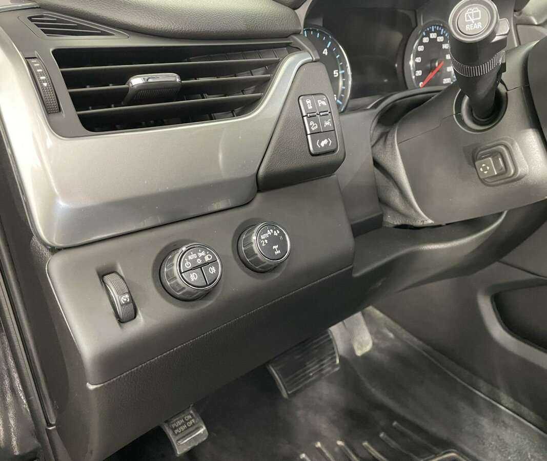 Купить Chevrolet Tahoe с пробегом. Фото: #8