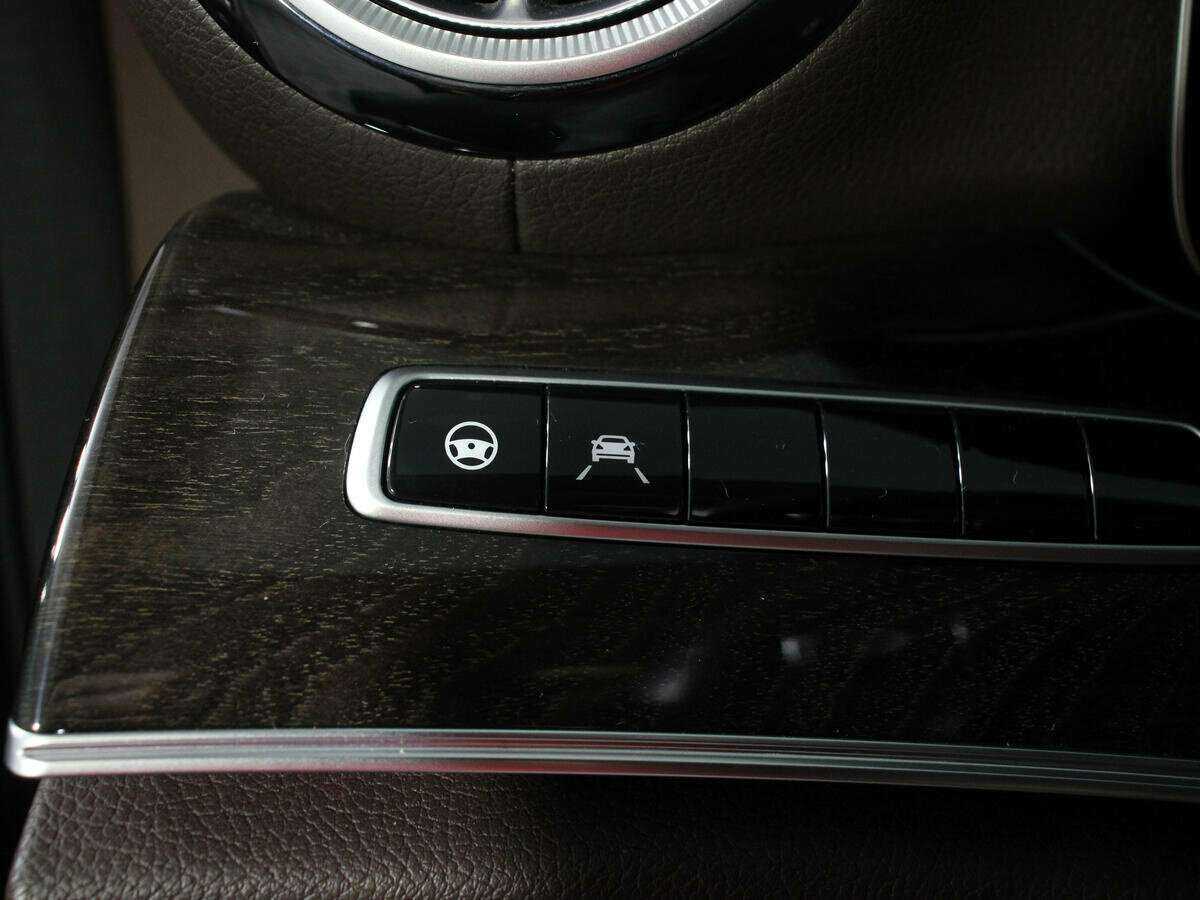 Купить Mercedes-Benz CLS с пробегом. Фото: #16