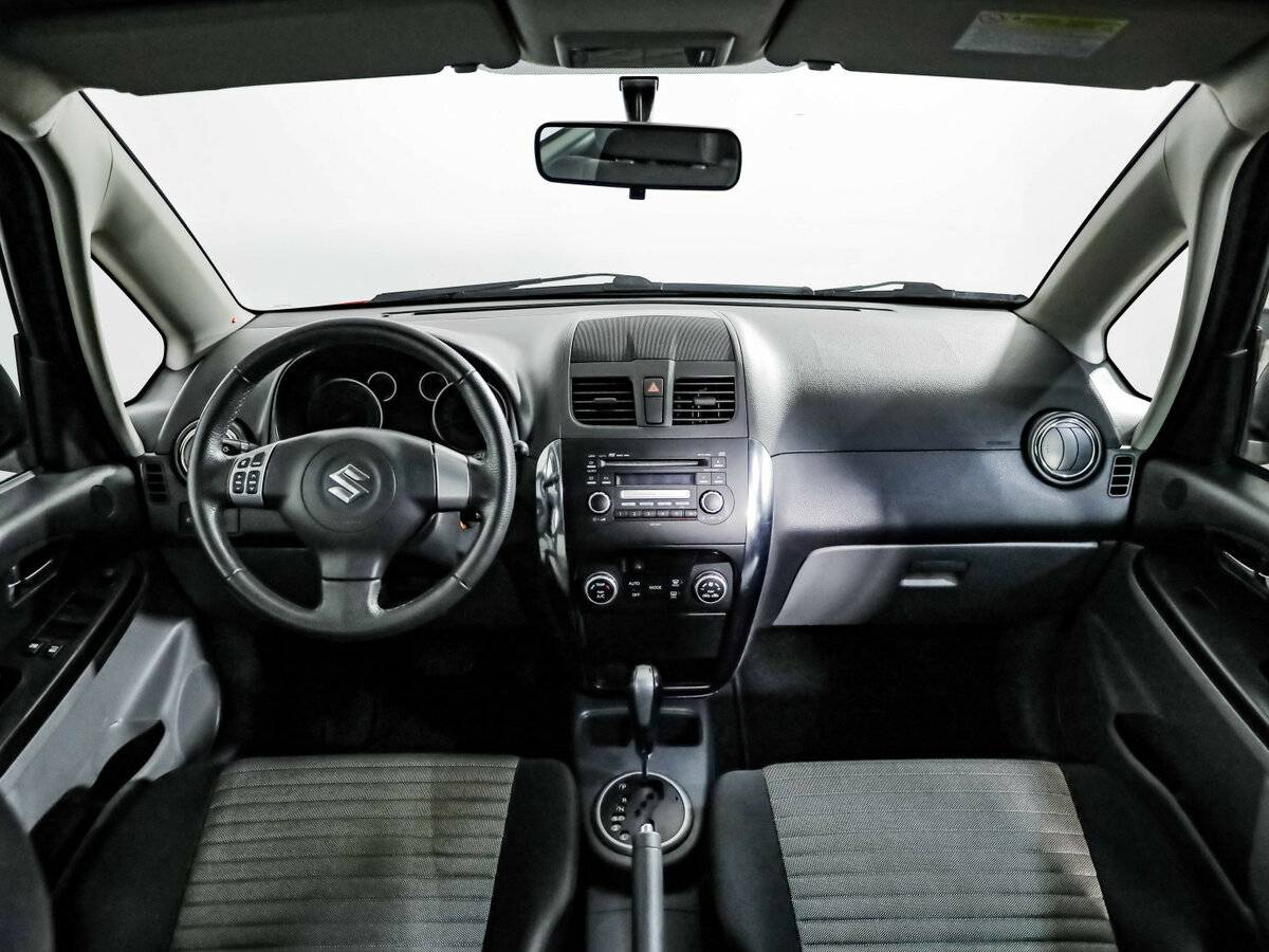 Купить Suzuki SX4 с пробегом. Фото: #5