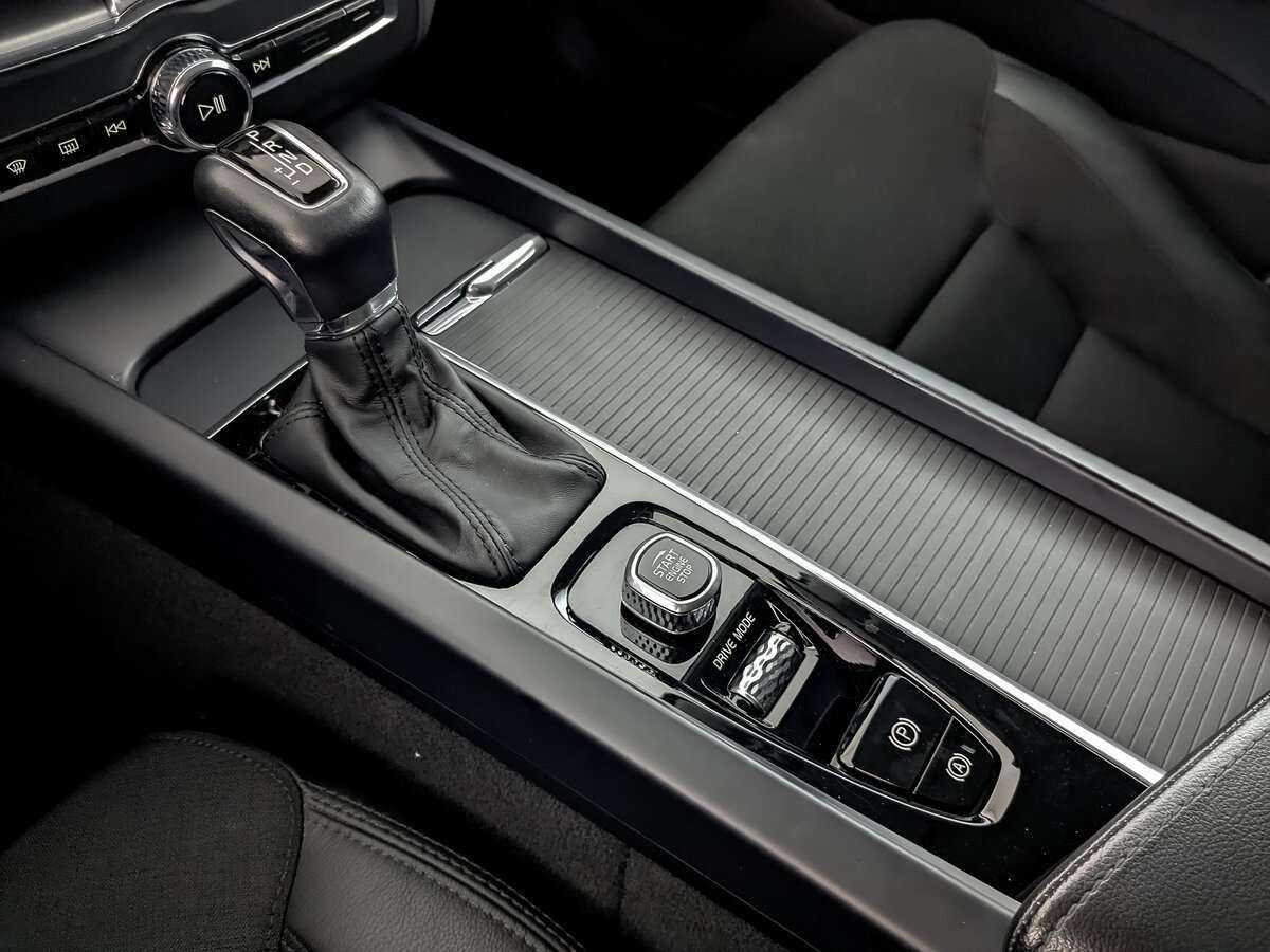 Купить Volvo XC60 с пробегом. Фото: #16