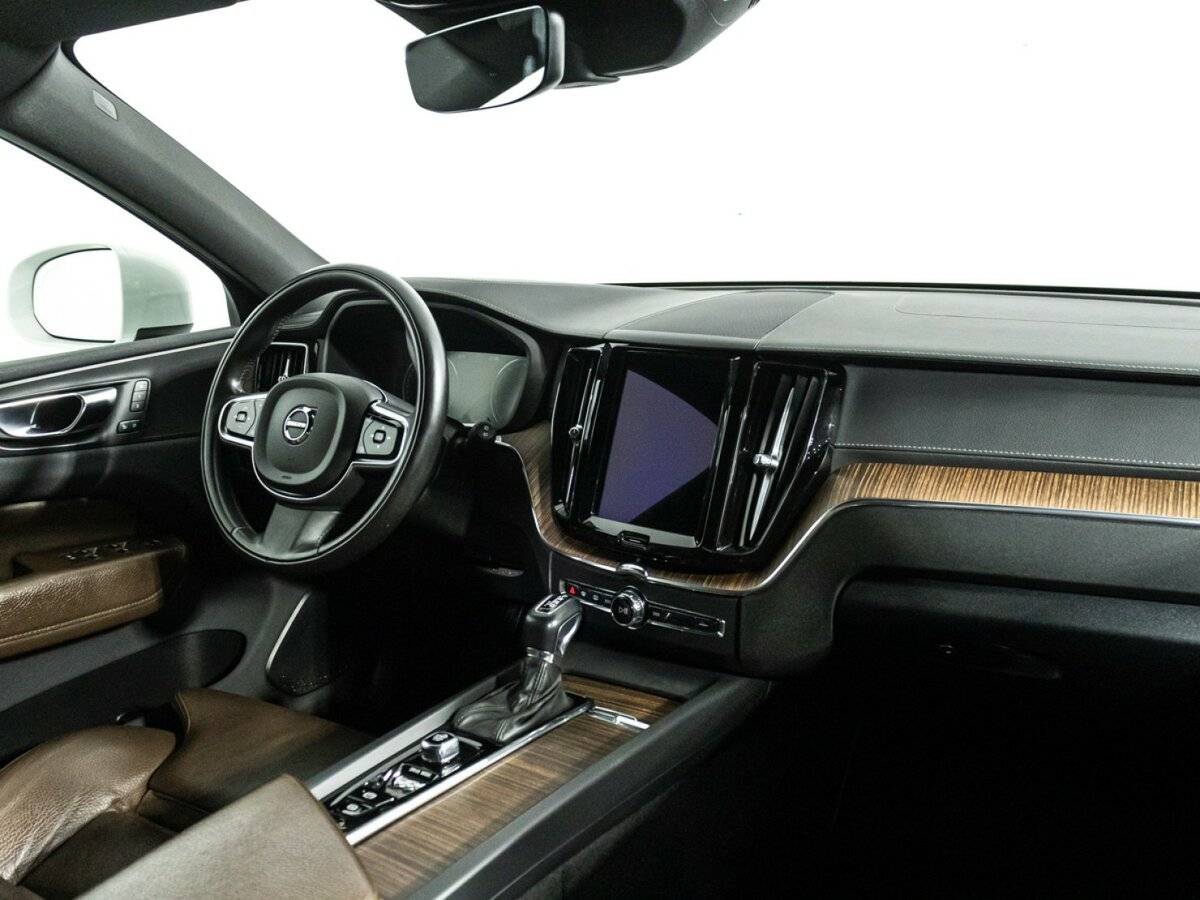 Купить Volvo XC60 с пробегом. Фото: #6