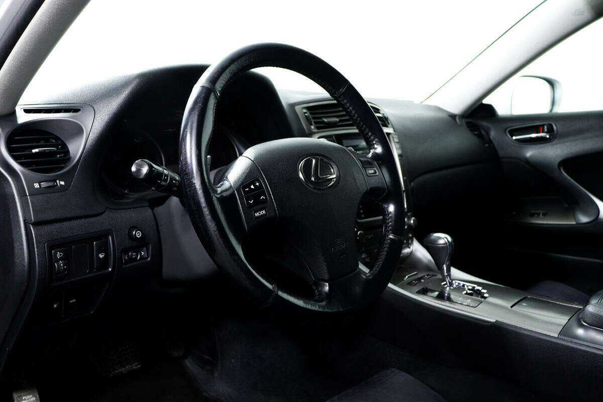 Купить Lexus IS с пробегом. Фото: #12