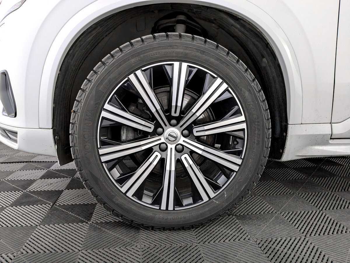 Купить Volvo XC90 с пробегом. Фото: #17