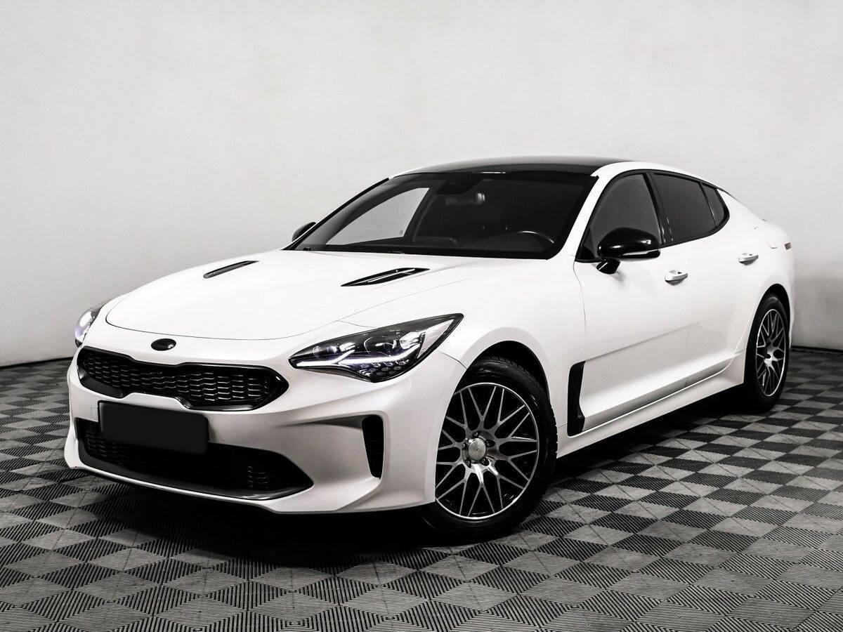 Купить Kia Stinger с пробегом. Посмотреть фото