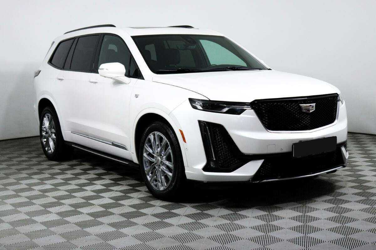 Купить Cadillac XT6 с пробегом. Фото: #2