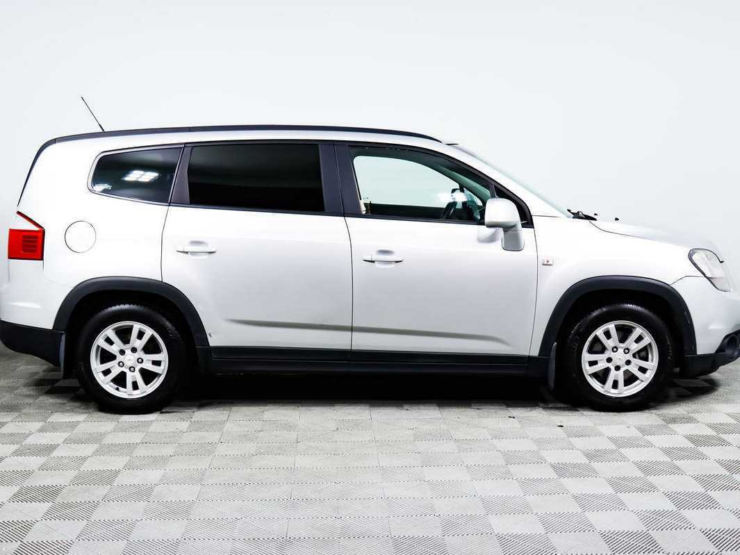 Купить Chevrolet Orlando с пробегом. Фото: #3