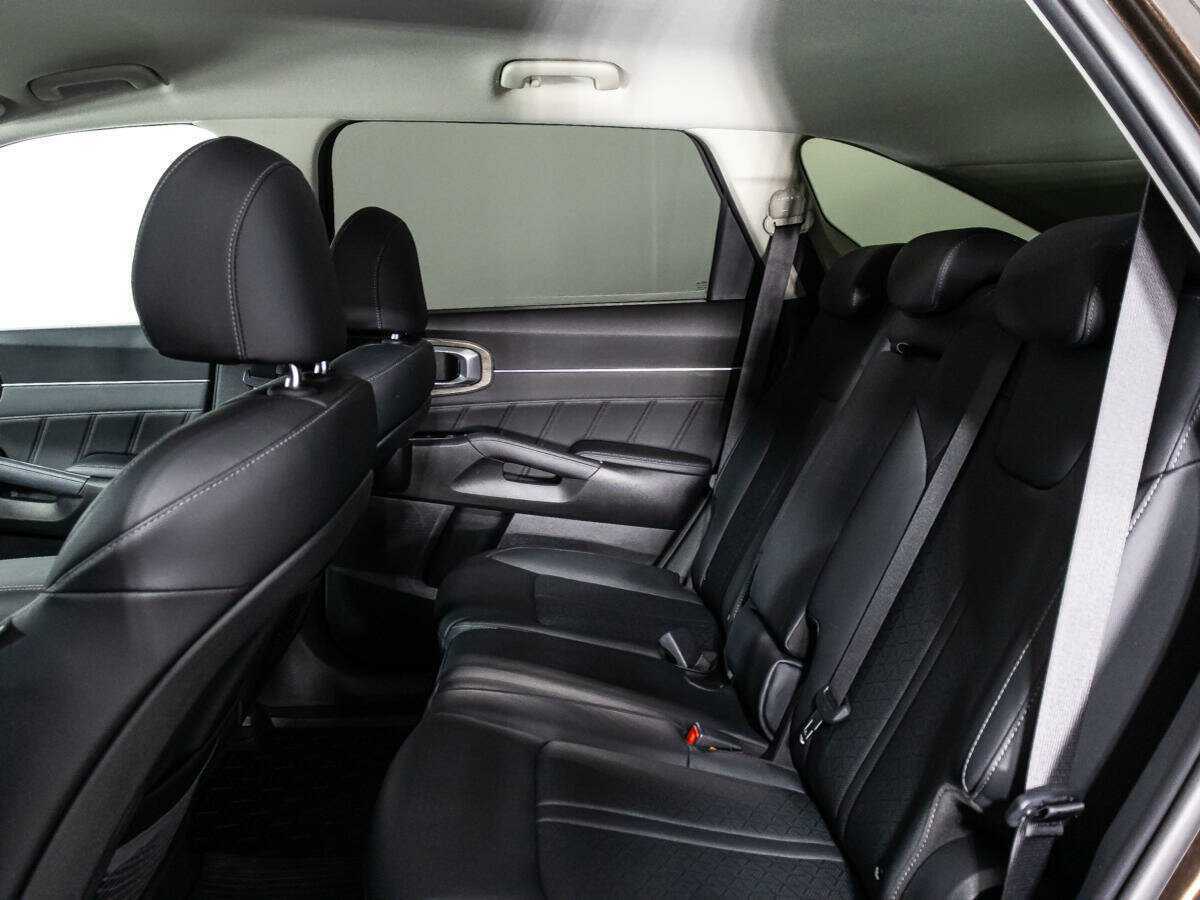 Купить Kia Sorento с пробегом. Фото: #9