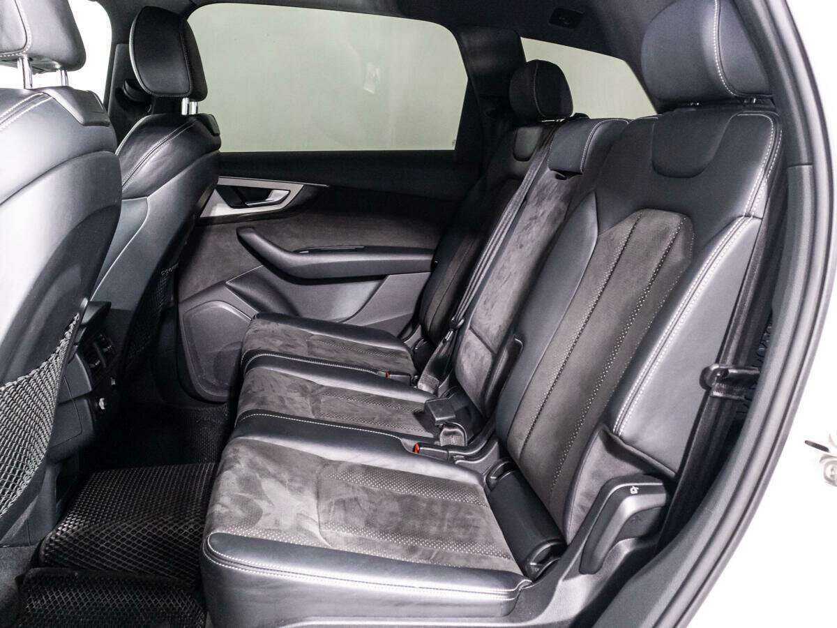 Купить Audi Q7 с пробегом. Фото: #9