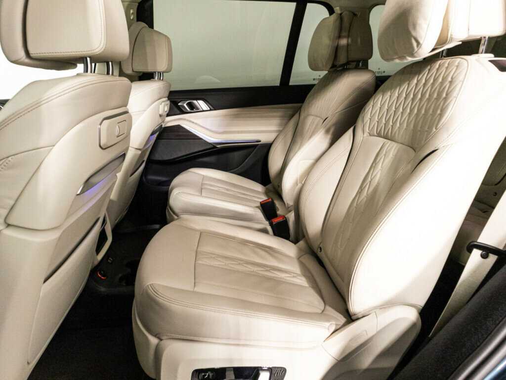Купить BMW X7 с пробегом. Фото: #7