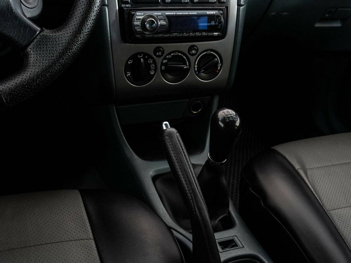 Купить Toyota Avensis с пробегом. Фото: #12