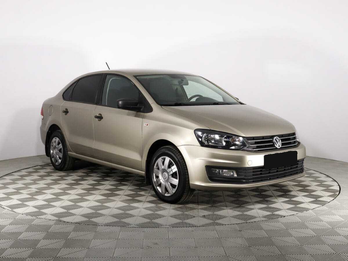 Купить Volkswagen Polo с пробегом. Фото: #2