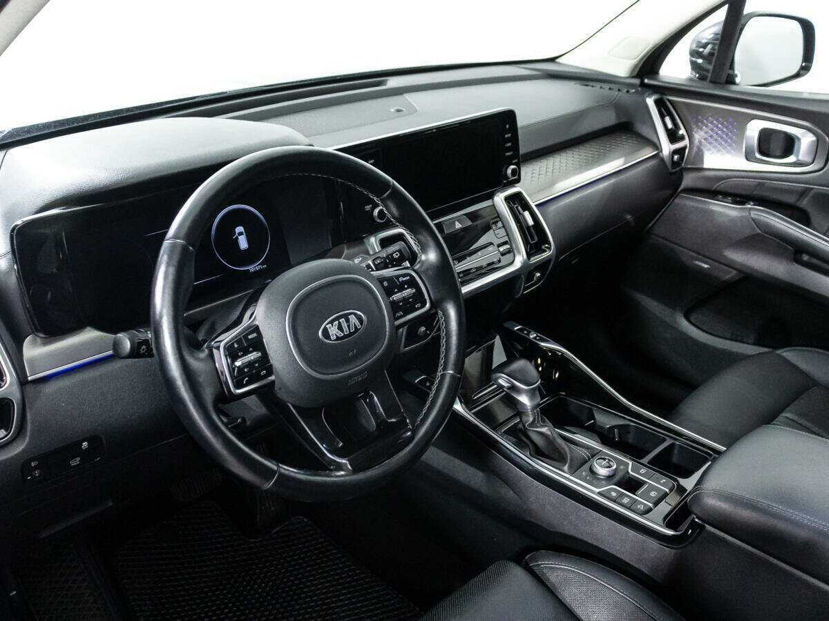 Купить Kia Sorento с пробегом. Фото: #10